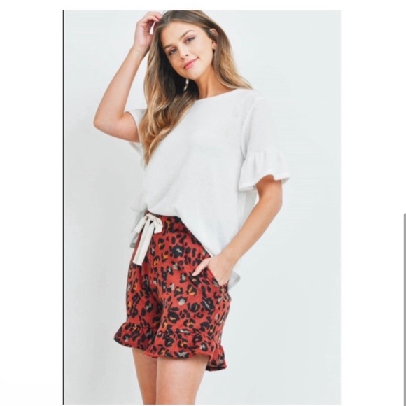 Leopard Shorts with Top Set NWT - Picture 2 of 3